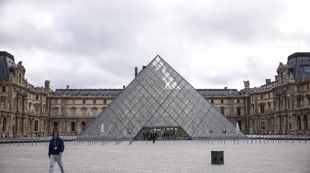 Διάρρηξη στο Λούβρο: Κοντά στα 90 εκατομμύρια ευρώ η αξία των κλοπιμαίων κοσμημάτων