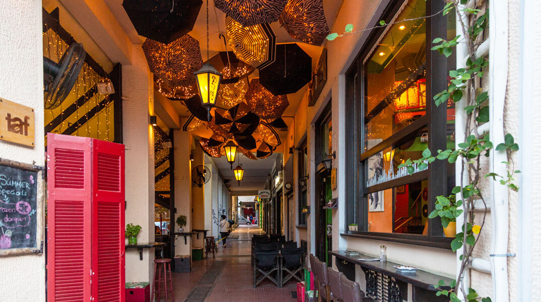 Medez: Το αγαπημένο cafe-bar του Παγκρατίου