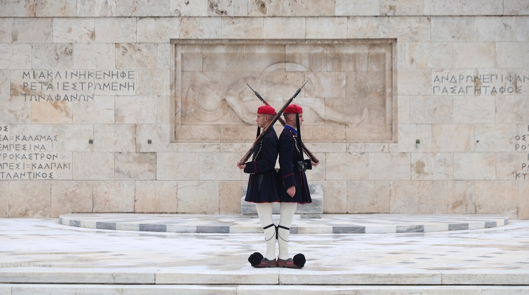 Με 159 «ναι» υπερψηφίστηκε η τροπολογία για το μνημείο του Αγνώστου Στρατιώτη