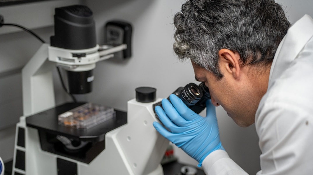 Μελέτη: Πώς το εμβόλιο κατά της Covid-19 «ενισχύει» την ανοσολογική απόκριση καρκινοπαθών