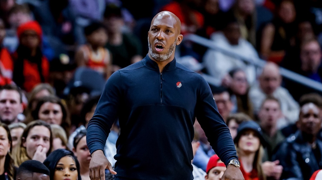 NBA: Συνελήφθη και ο προπονητής των Μπλέιζερς Τσάνσι Μπίλαπς από το FBI για παράνομο στοιχηματισμό