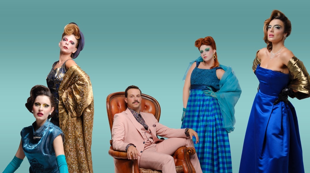 Ο Γιάννης Κακλέας σκηνοθετεί τον «Ράφτη κυριών» στο Γκλόρια