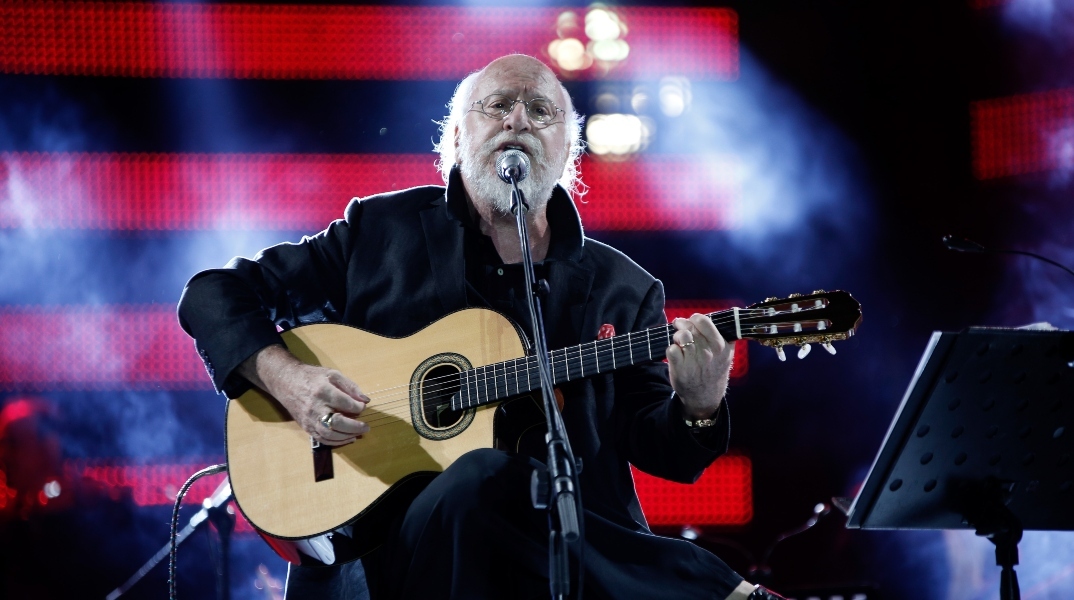 Ο Διονύσης Σαββόπουλος