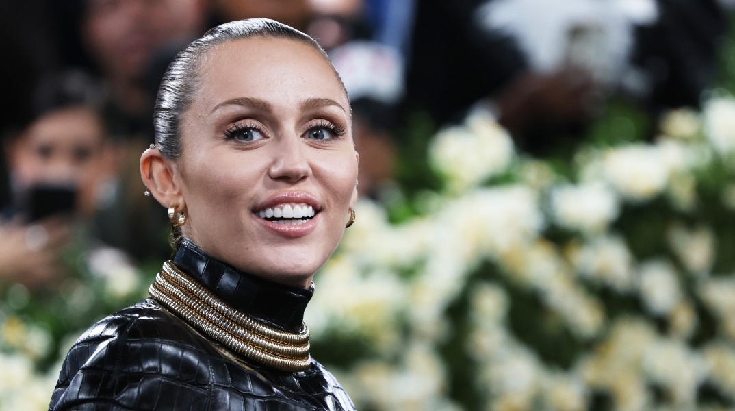 Η Μάιλι Σάιρους 