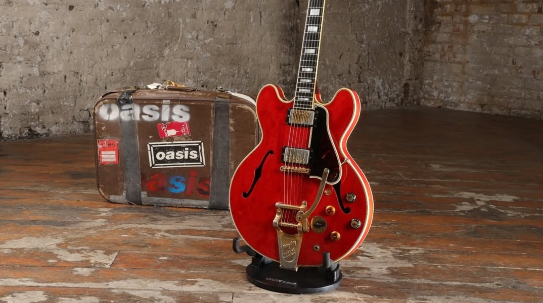 Η σπασμένη κιθάρα του Νόελ Γκάλαχερ