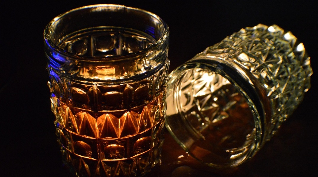 Ποτό σε ποτήρι