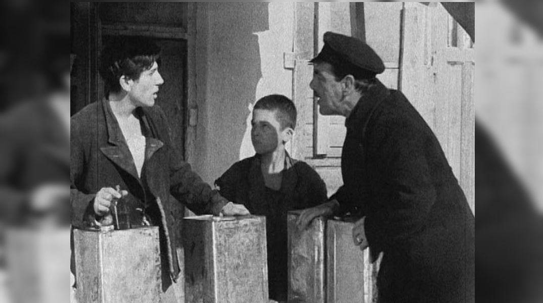 Το ξυπόλητο τάγμα, ταινία