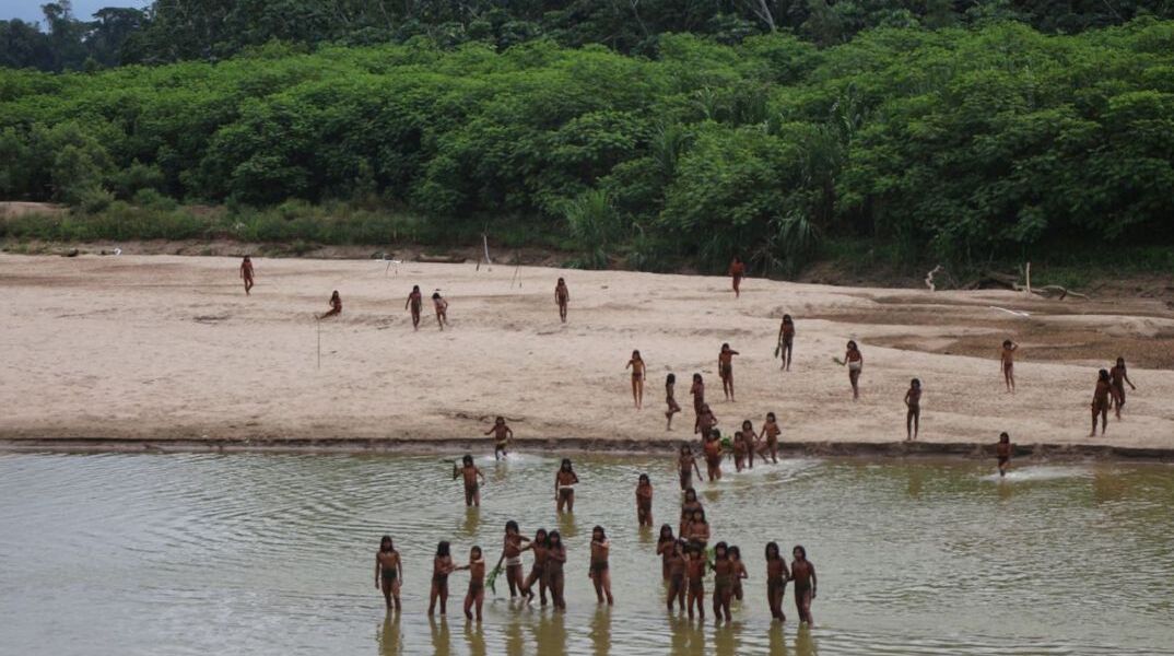 Αδελφοί στο δάσος: Ο αγώνας για την προστασία των Ματσκο Πίρο στον Αμαζόνιο
