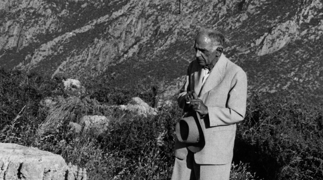 Ο Δημήτρης Πικιώνης στους Δελφούς