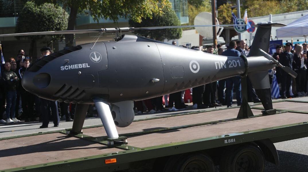 ΤΡΑΤΙΩΤΙΚΗ ΠΑΡΕΛΑΣΗ ΣΤΗΝ ΘΕΣΣΑΛΟΝΙΚΗ ΓΙΑ ΤΗΝ ΕΘΝΙΚΗ ΕΠΕΤΕΙΟ ΤΗΣ 28ης ΟΚΤΩΒΡΙΟΥ 1940 (ΒΑΣΙΛΗΣ ΒΕΡΒΕΡΙΔΗΣ/ΜΟΤΙΟΝΤΕΑΜ)