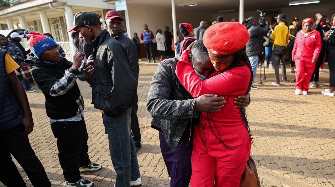 Κένυα: Δεκάδες νεκροί, τραυματίες και αγνοούμενοι από τις καταστροφικές κατολισθήσεις