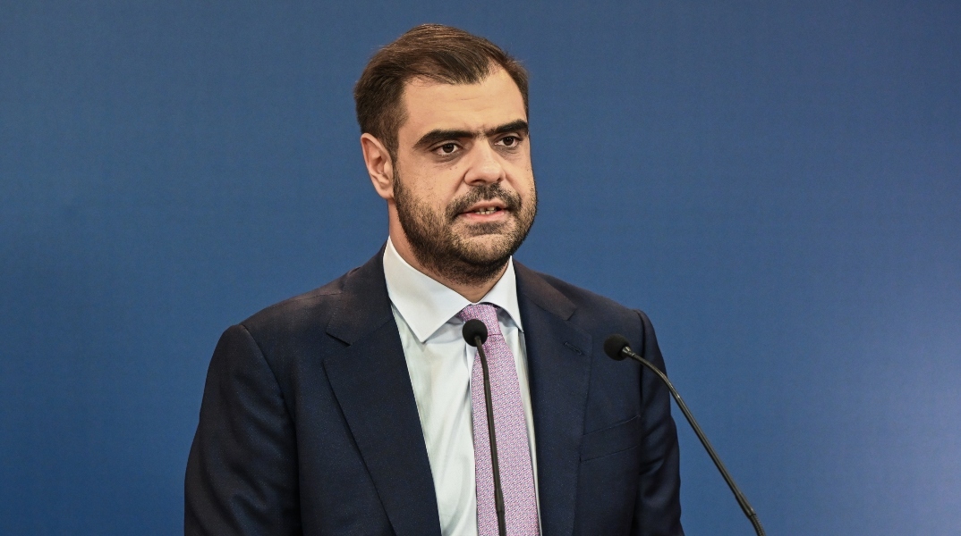 Ο κυβερνητικός εκπρόσωπος, Παύλος Μαρινάκης