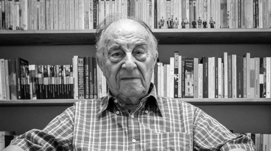 Ο ιστορικός Βασίλης Παναγιωτόπουλος συζητά με τον Ηλία Κανέλλη στο Ωδείο Αθηνών