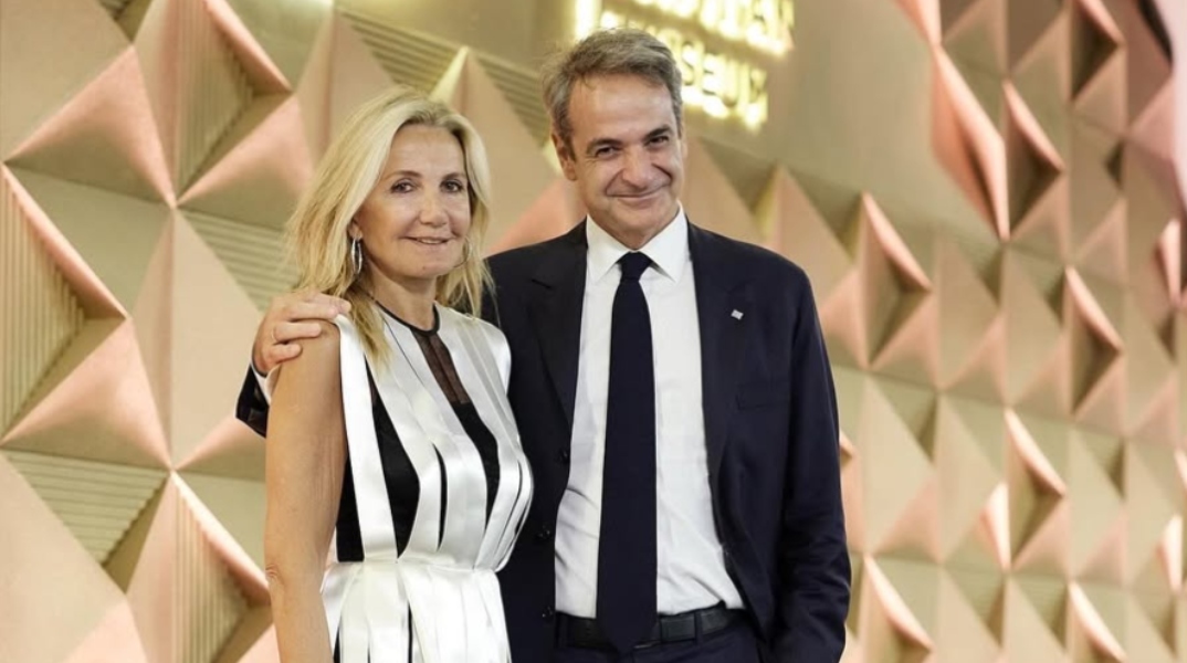 Ο πρωθυπουργός Κυριάκος Μητσοτάκης με τη σύζυγό του, Μαρέβα Γκραμπόφσκι - Μητσοτάκη