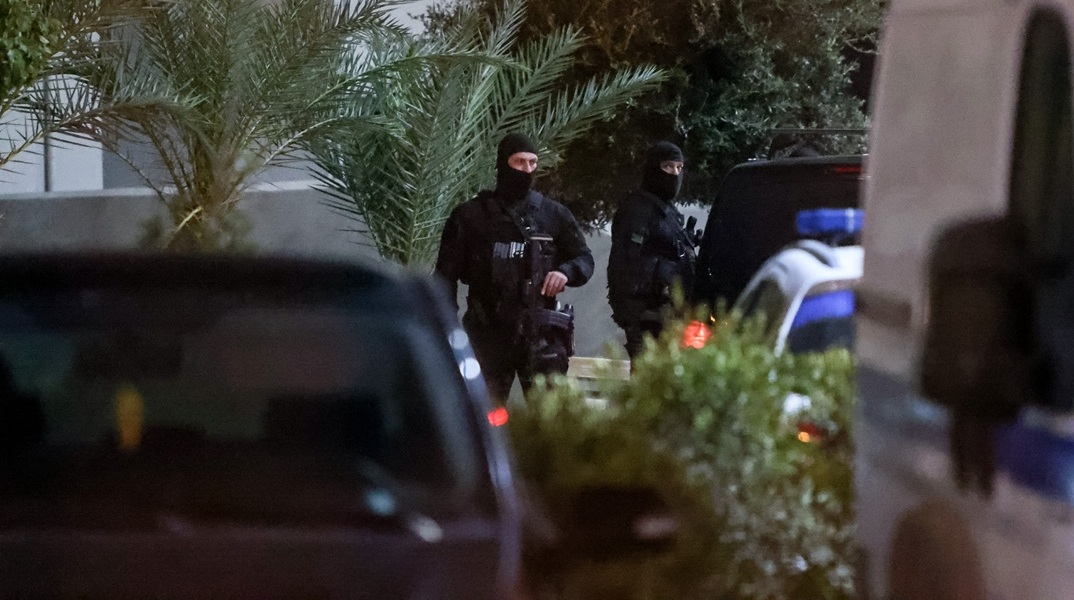 Βορίζια: Αναζητείται παράνομος οπλισμός και σε νεκροταφεία – Υπάρχουν  κι άλλοι εμπλεκόμενοι