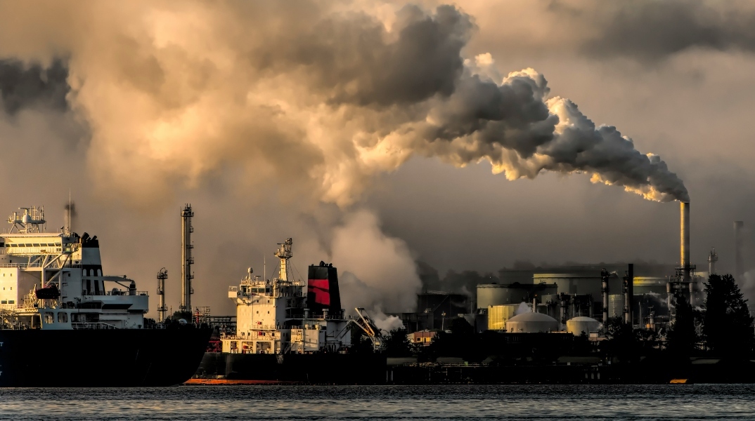 εργοστασιο, καπνος, υπερθέρμανση