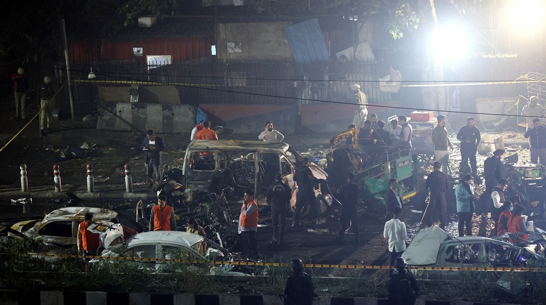 Τι γνωρίζουμε για την αιματηρή έκρηξη στο Νέο Δελχί - 8 νεκροί και 20 τραυματίες