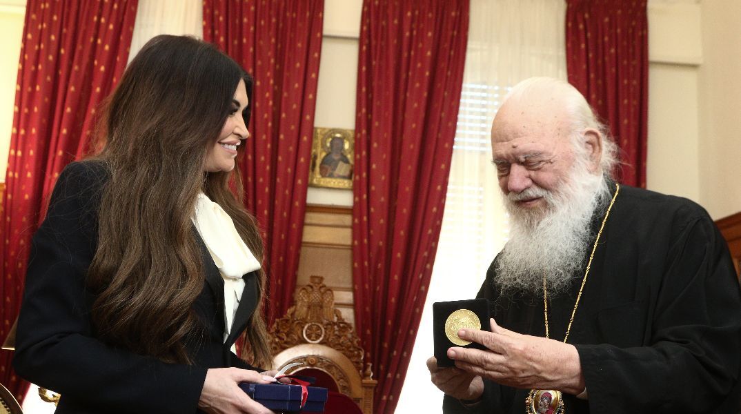 Με τον Αρχιεπίσκοπο Ιερώνυμο συναντήθηκε η Κίμπερλι Γκίλφοϊλ - «Καρποφόρα σχέση με την Εκκλησία»