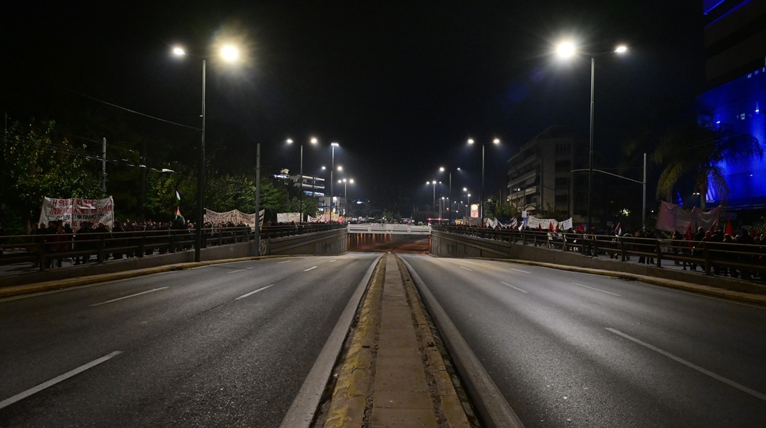 Πολυτεχνείο 2025: Ποιοι δρόμοι θα είναι κλειστοί από το Σάββατο μέχρι την Τρίτη