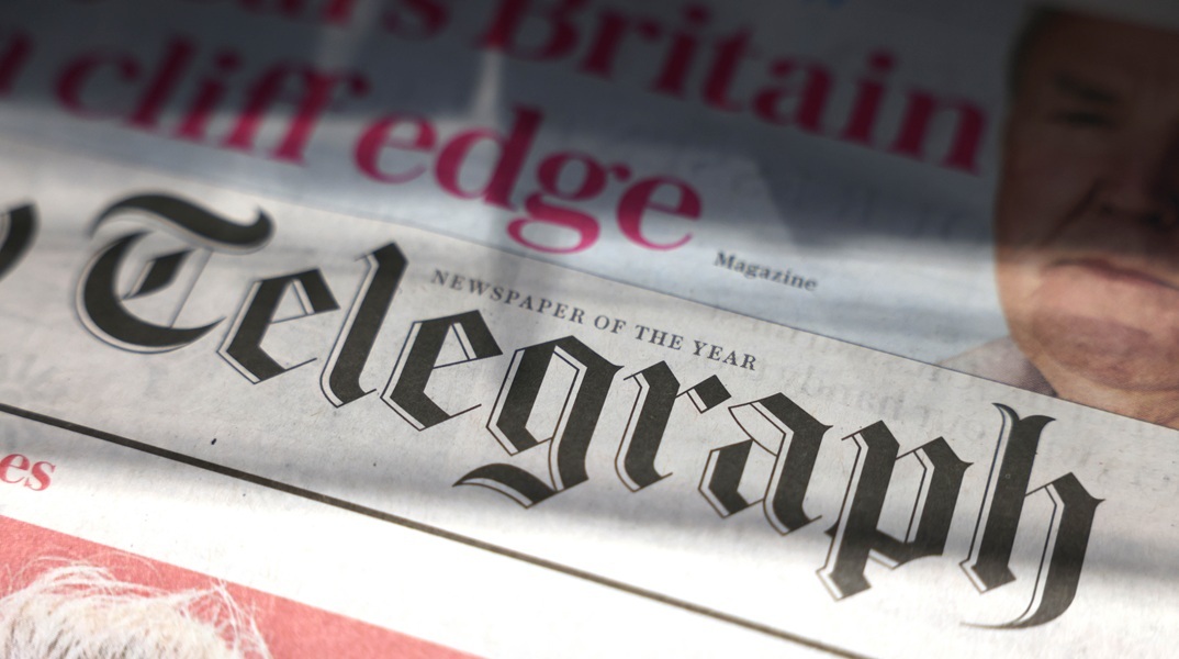Αλλάζει το τοπίο στο Ηνωμένο Βασίλειο: Η Daily Mail εξαγοράζει την Telegraph