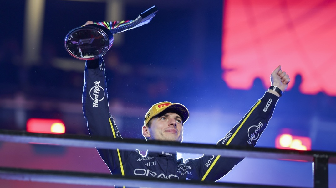 Έκανε την ανατροπή και πήρε τη νίκη στο GP του Λας Βέγκας o Μαξ Φερστάπεν