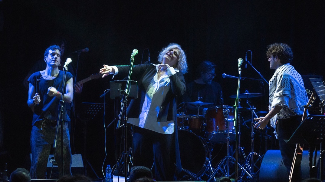 H Μάρθα Φριντζήλα με τα Καλογεράκια στο Κύτταρο