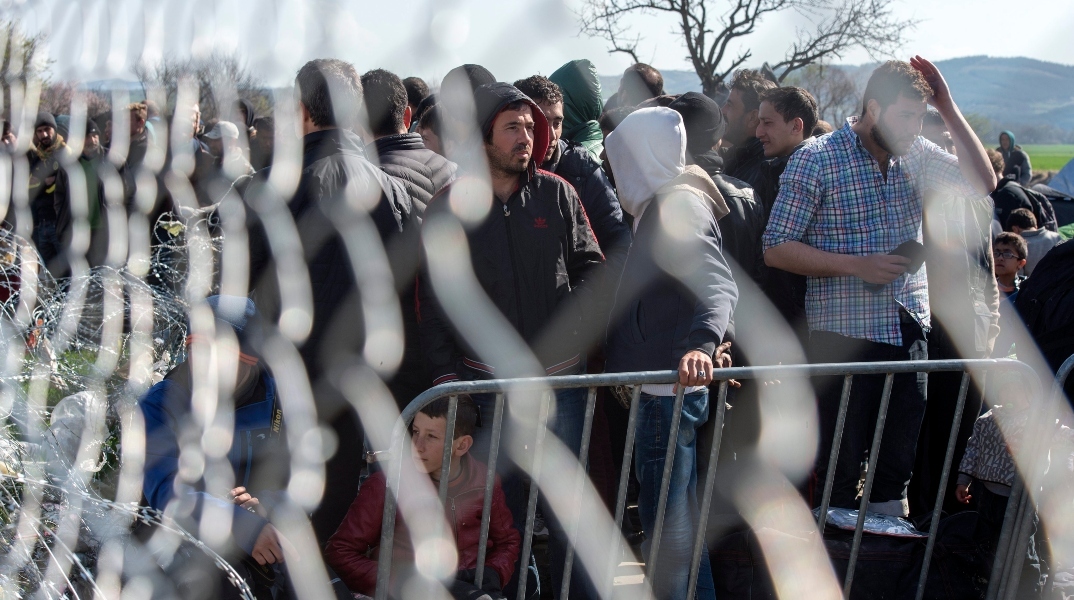 μεταναστες στα συνορα