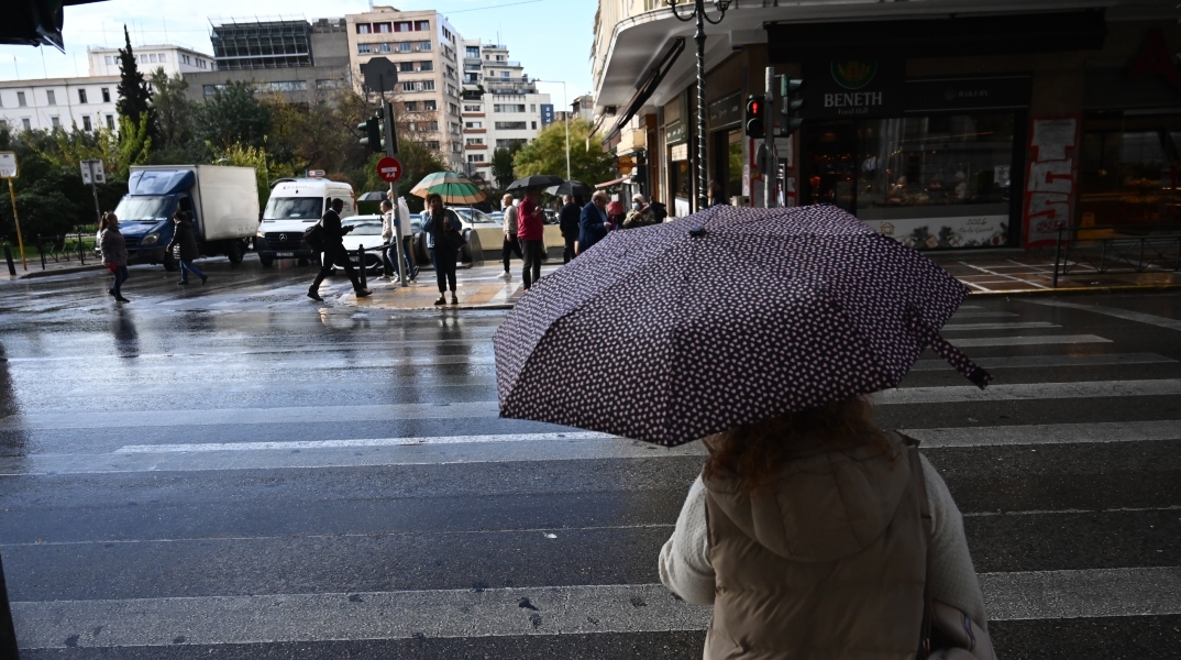 Καιρός αύριο: Βροχές στα δυτικά και καταιγίδες στο Ιόνιο