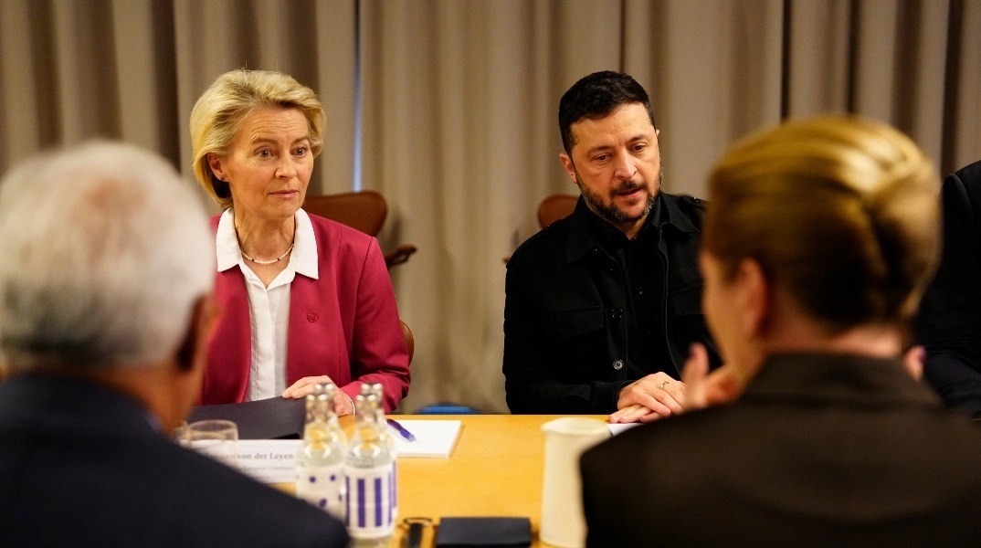 Η Ούρσουλα Φον ντερ Λάιεν με τον Βολοντιμίρ Ζελένσκι 