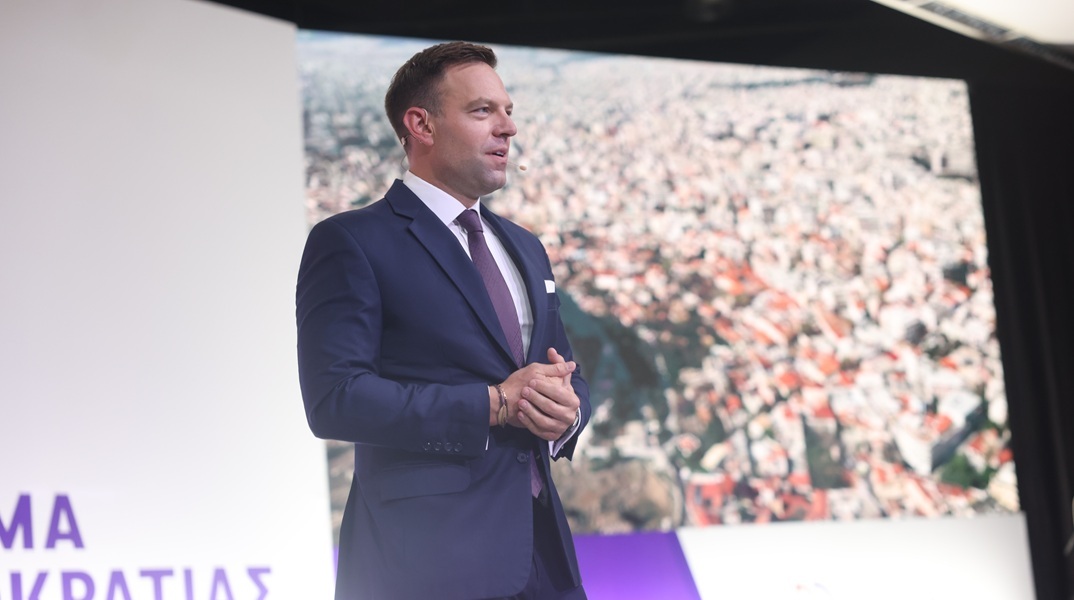 Κασσελάκης για Τσίπρα: Η εικόνα στο «Παλλάς» ήταν σαν να βλέπεις την Κεντρική Επιτροπή του ΣΥΡΙΖΑ