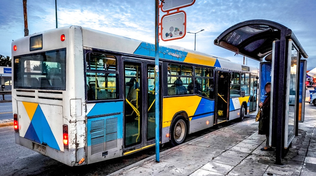 Ζωγράφου: «Με ακολουθούσε σε έξαλλη κατάσταση» - Τι λέει ο οδηγός λεωφορείου που έπεσε θύμα ξυλοδαρμού 