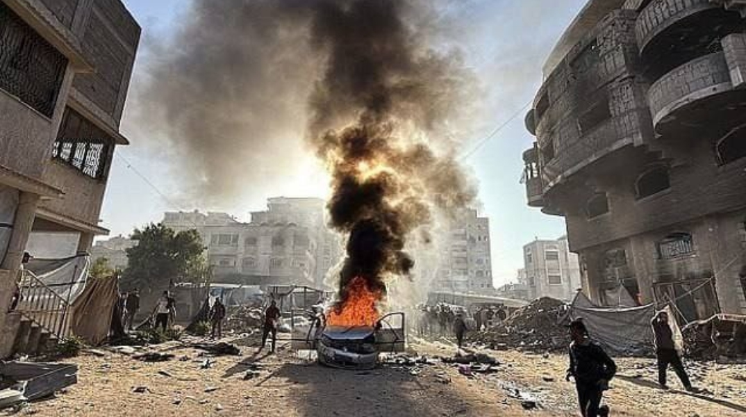 αυτοκινητο στις φλογες