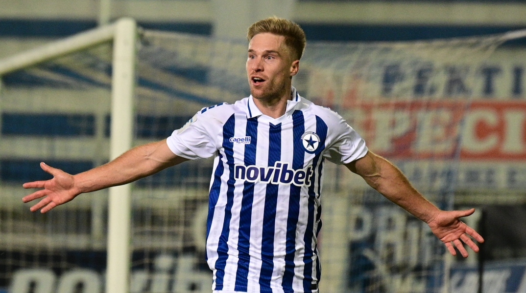 ποδοσφαιριστες πανυγηριζουν