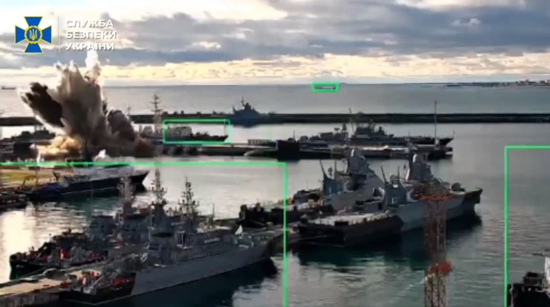 Η στιγμή που υποβρύχια drone της Ουκρανίας χτυπούν για πρώτη φορά ρωσικό υποβρύχιο