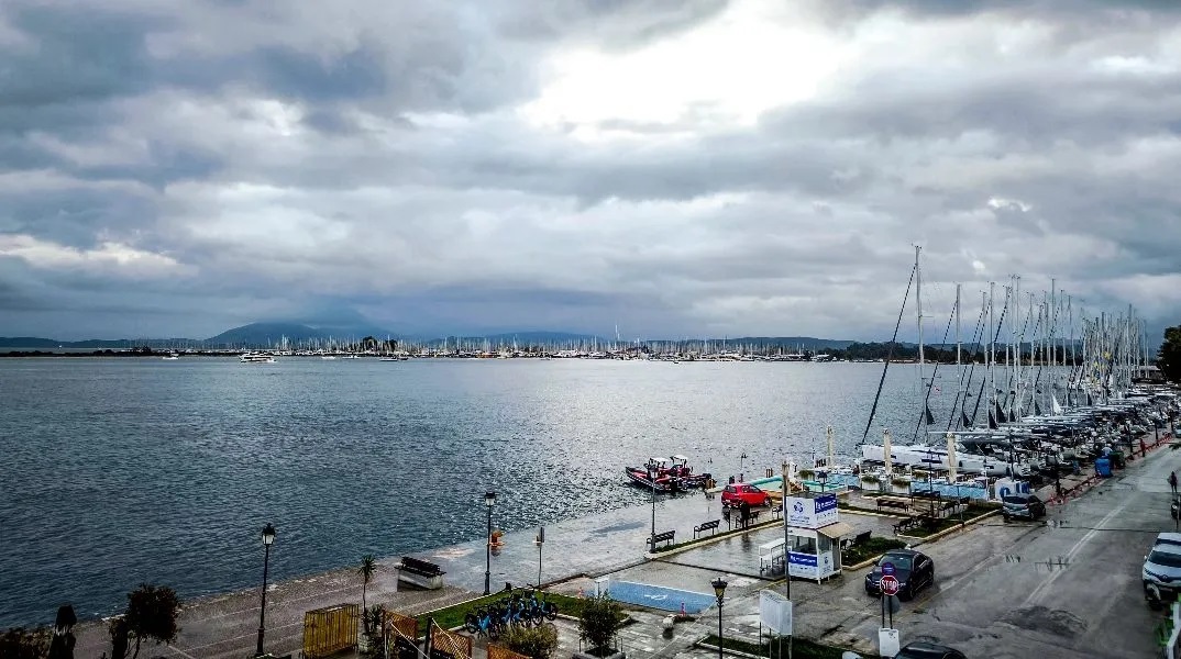 Συννεφιασμένος ο καιρός αύριο