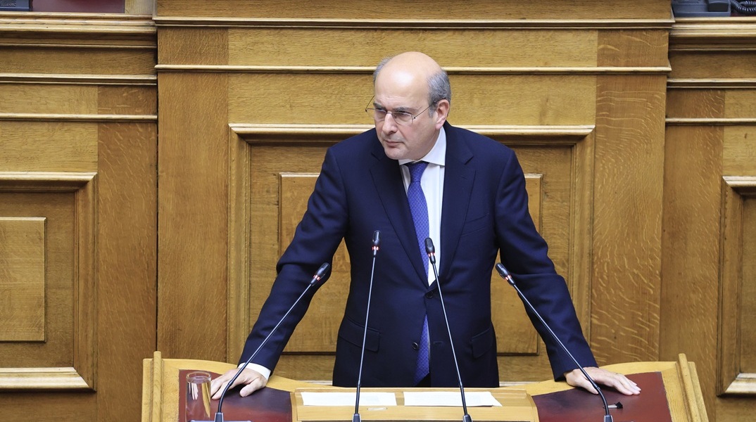 Χατζηδάκης: 600 εκατ. ευρώ έως το τέλος του 2025 στους αγρότες - Η πρόσθετη στήριξη