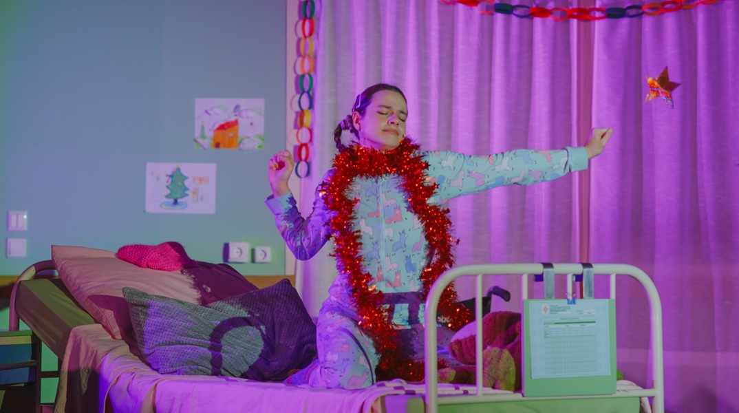 Επείγοντα Χριστούγεννα, ΚΠΙΣΝ