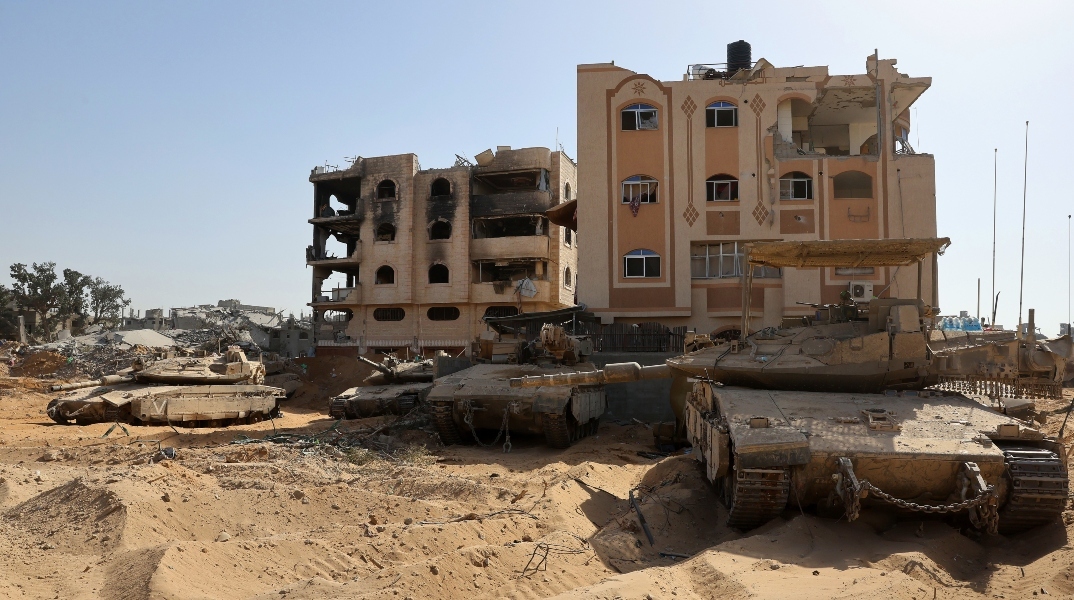 Ισραηλινά άρματα μάχης στη Γάζα