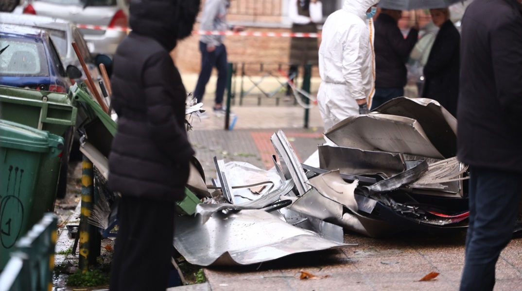 Εύοσμος: Καρέ-καρέ η ισχυρή έκρηξη στην τράπεζα που συγκλόνισε την περιοχή