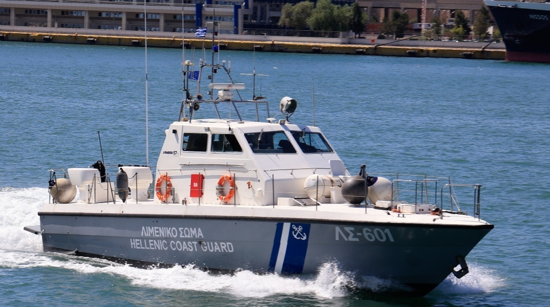 σκαφος λιμενικου