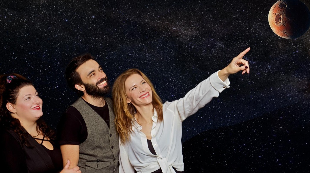 Κέλλυ, Θέατρο 104