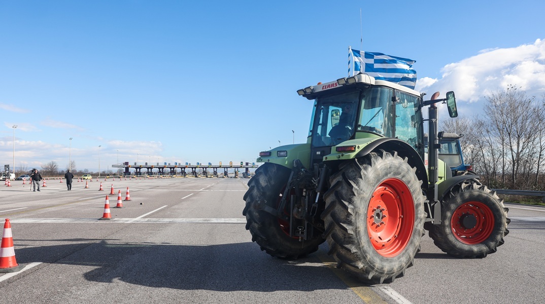 Με δύο επιτροπές την Τρίτη οι αγρότες στο Μαξίμου – Στο τραπέζι Mercosur και διαρθρωτικά ζητήματα