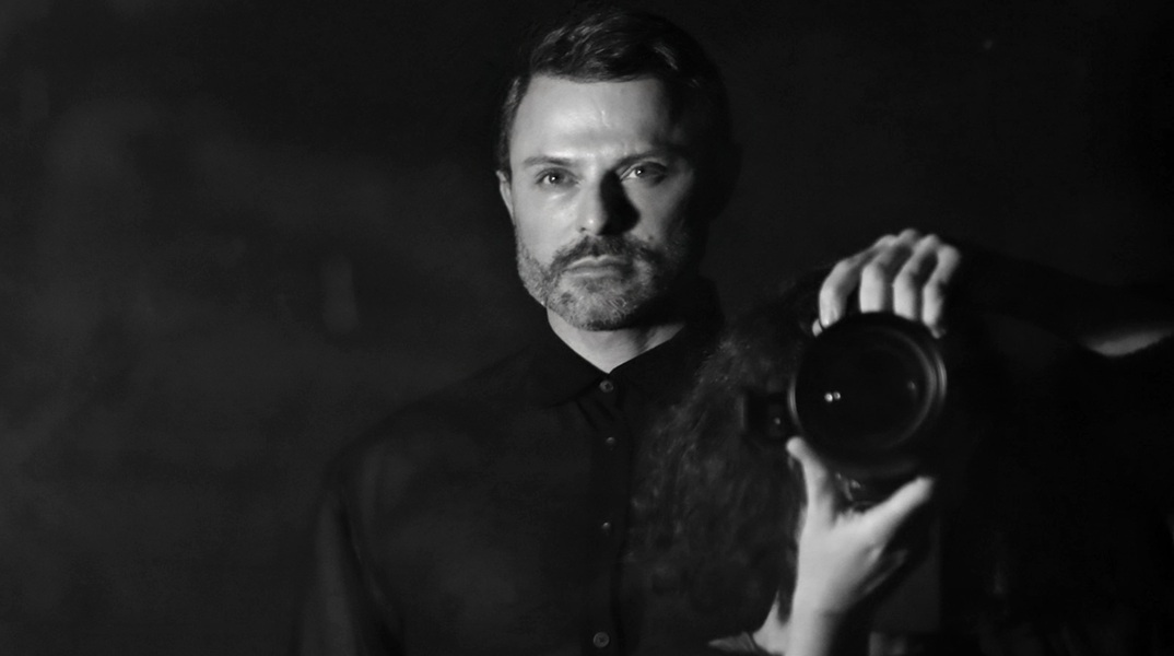 «Ο Αρχιτέκτων» της Φώφης Τρέζου στο θέατρο 104