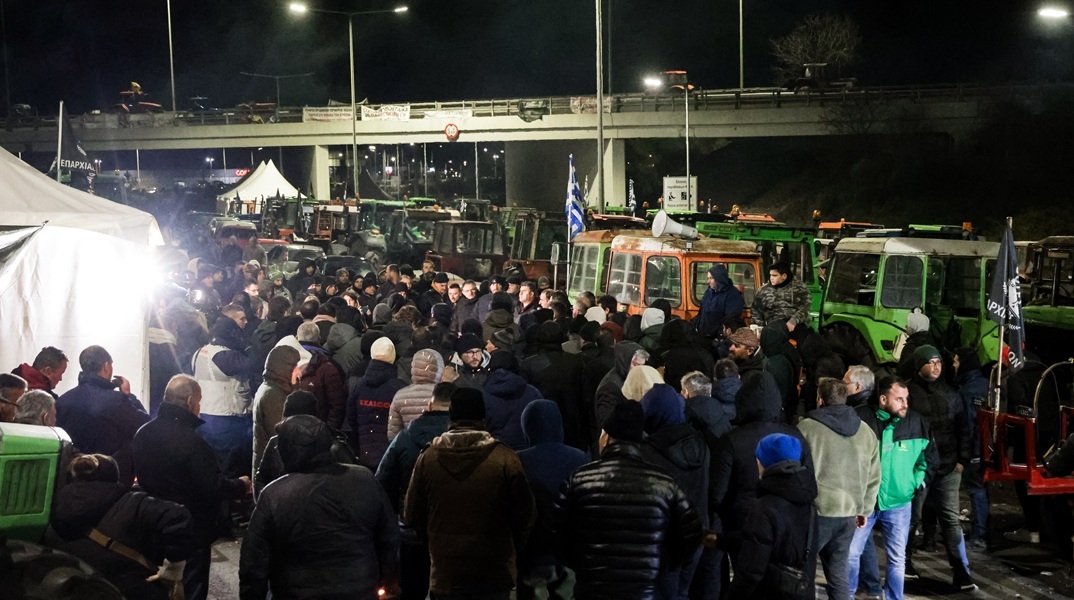 «Μικρή μειοψηφία αγροτών τίναξε στον αέρα τον διάλογο» - Ποιοι πάνε στη συνάντηση στο Μαξίμου