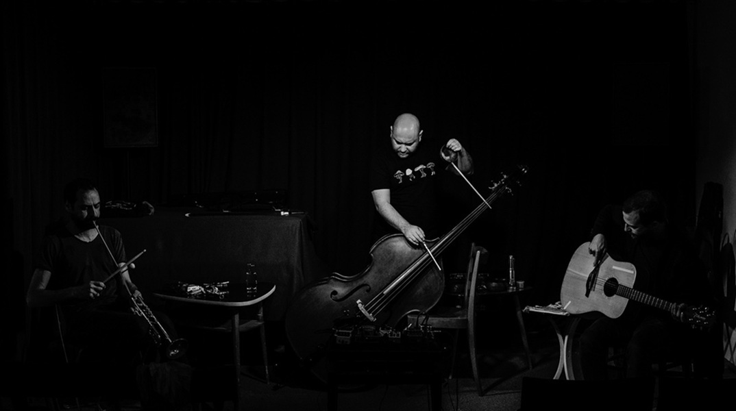 Α Trio στο 'Ιδρυμα Θεοχαράκη