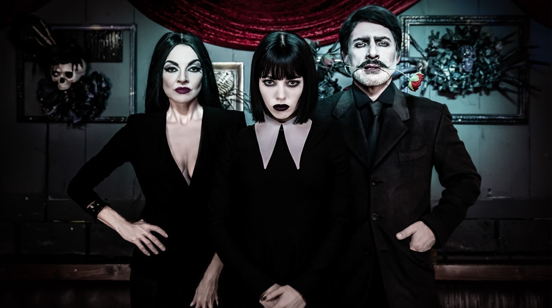 Το Μιούζικαλ «Οικογένεια Άνταμς» στο θέατρο Βέμπο