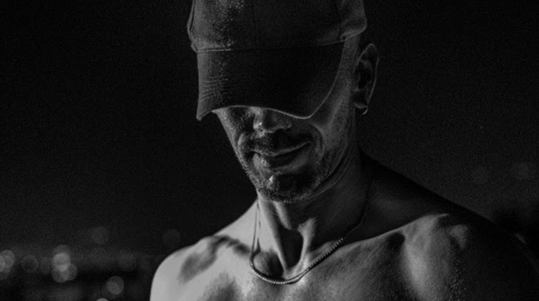 «ΤΑΠ ΑΟΥΤ» του Ανδρέα Φλουράκη