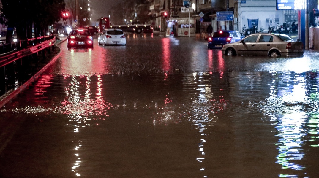 Οι 24 φορές που η βροχή στην Αττική ξεπέρασε τα 100 χιλιοστά - Η ανάρτηση Κολυδά