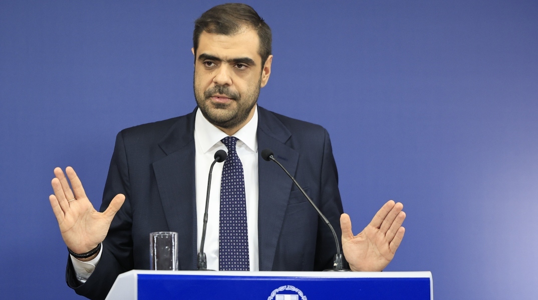 Ο κυβερνητικός εκπρόσωπος, Παύλος Μαρινάκης