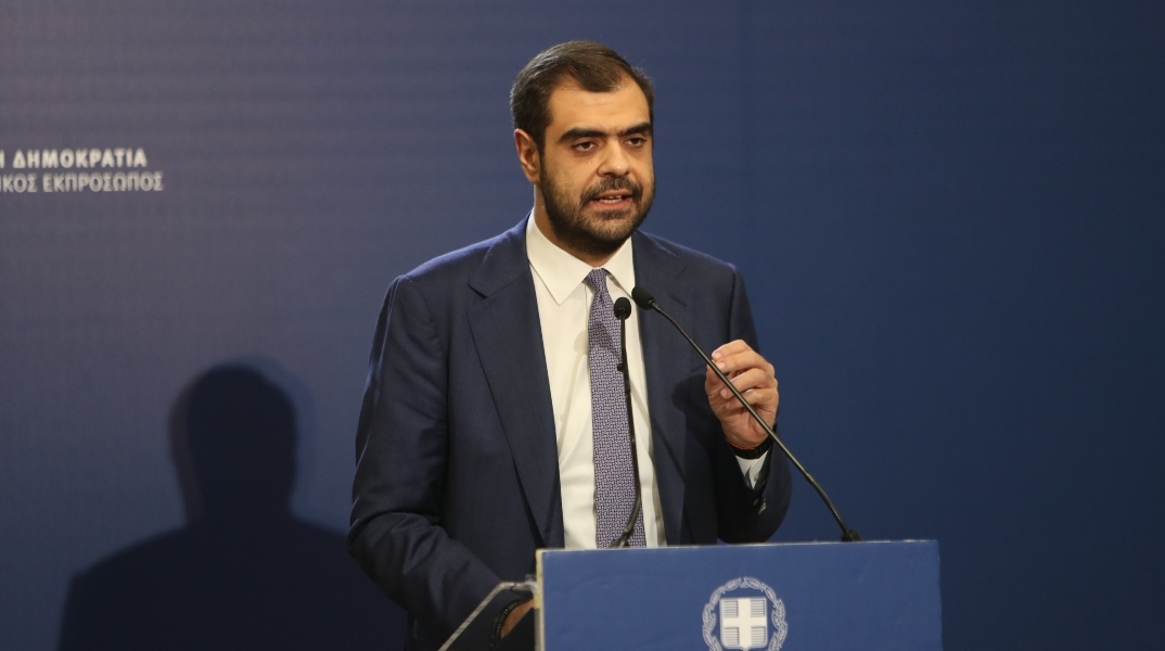 Ο κυβερνητικός εκπρόσωπος, Παύλος Μαρινάκης